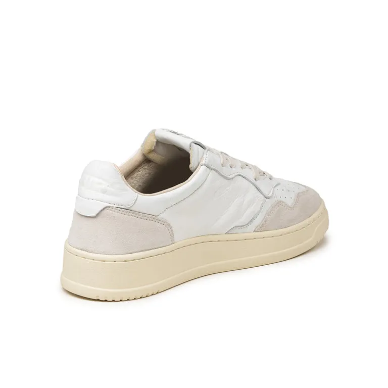 Autry Medalist *Goat / Suede* White / White